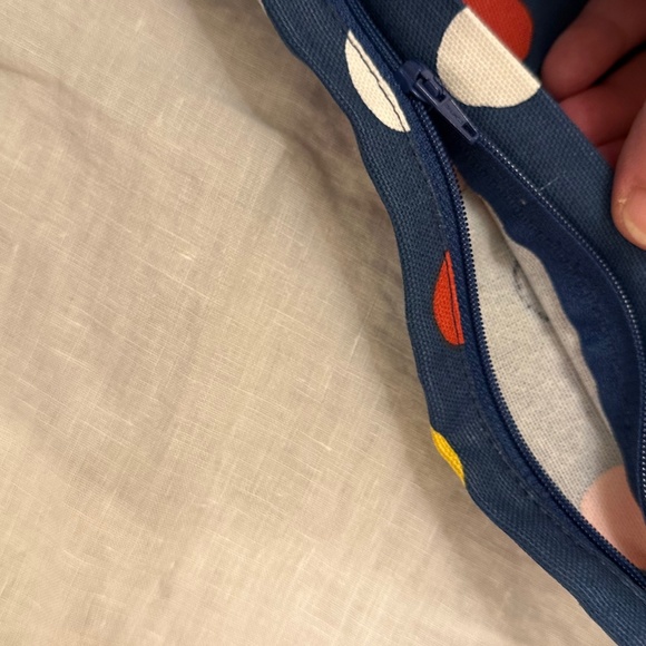 NWT cotton polka dot pillow cover - Picture 3 of 3